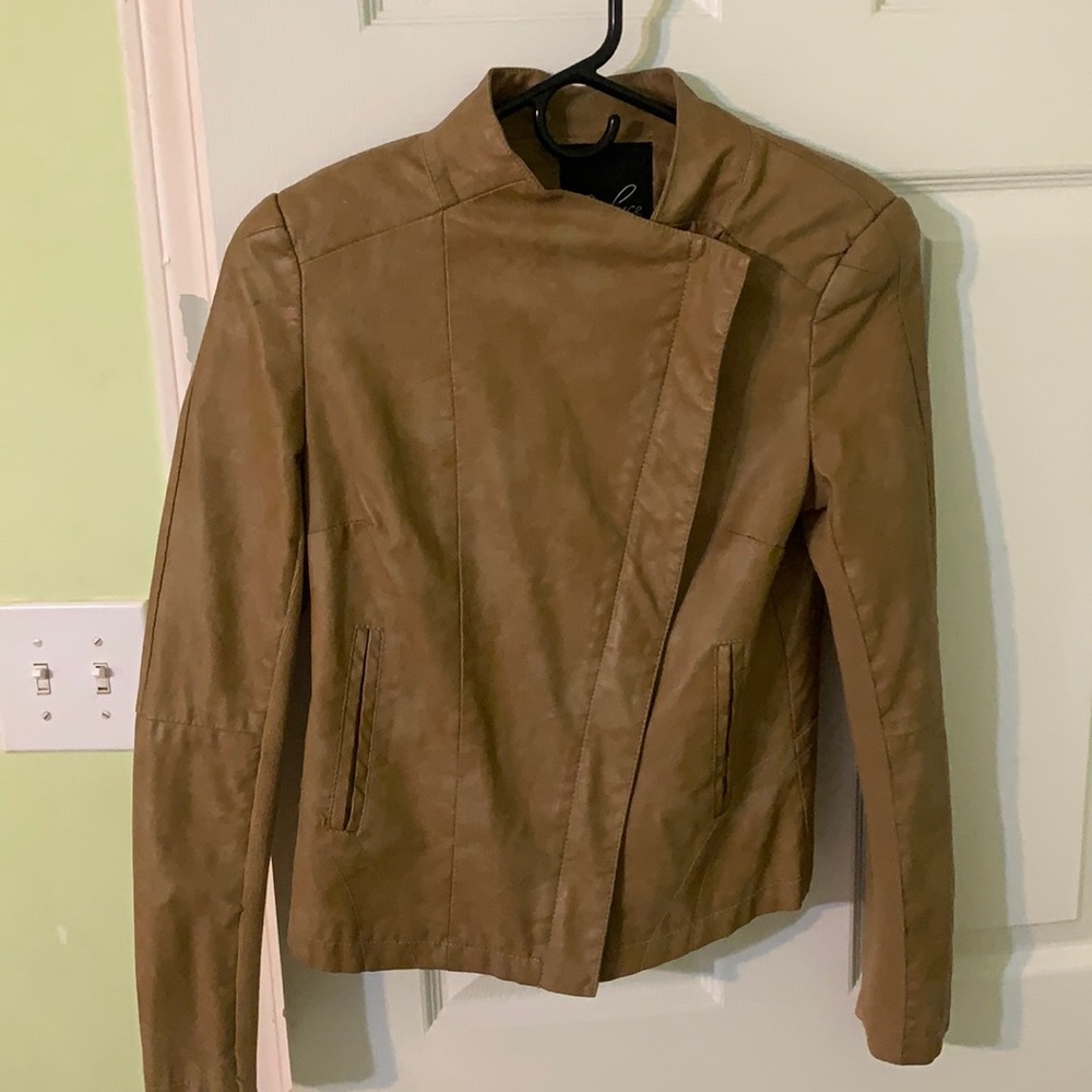 Leather jacket (tan)